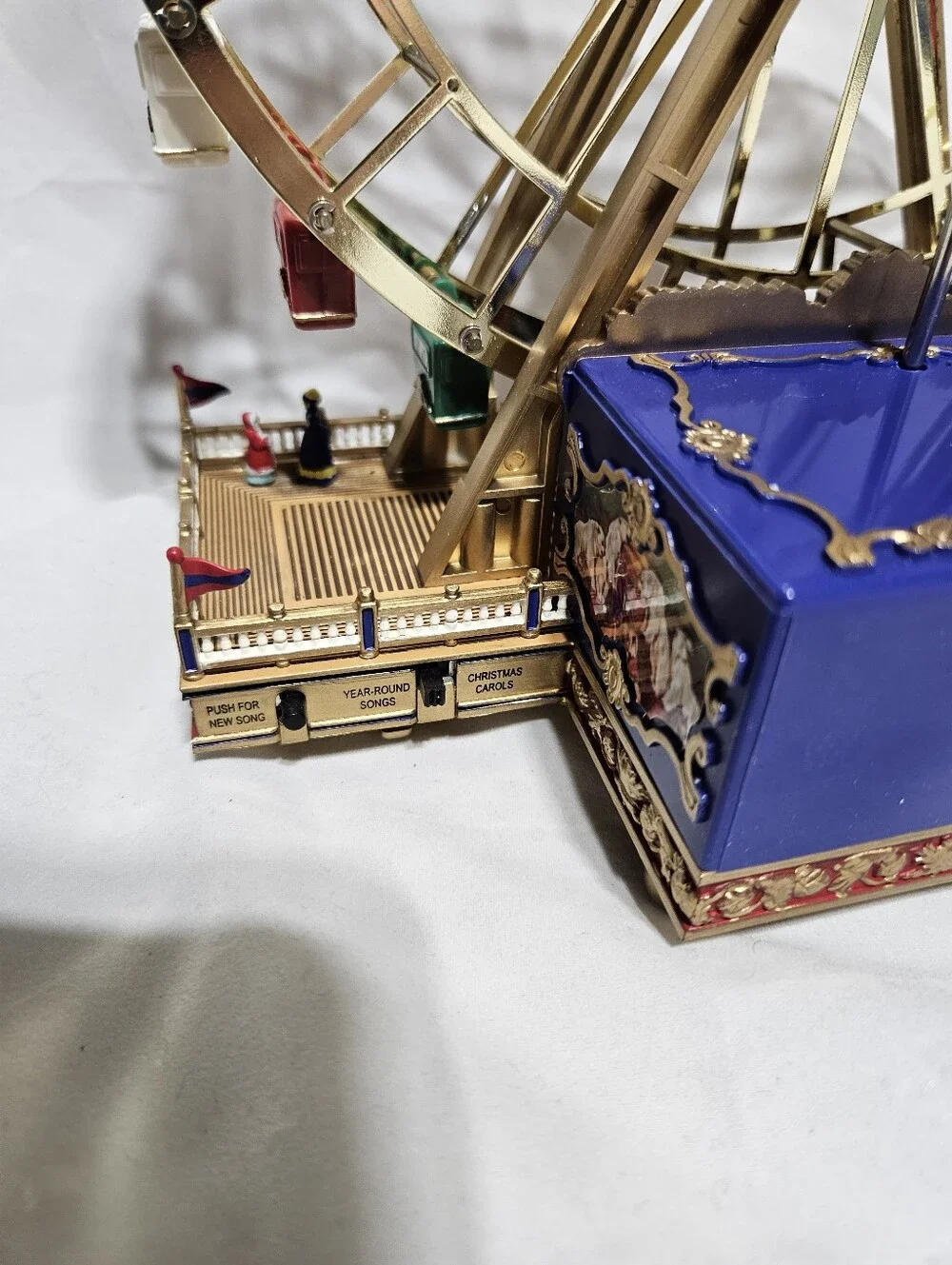 Gold Label Collection World's Fair Ferris Wheel - Gold & White